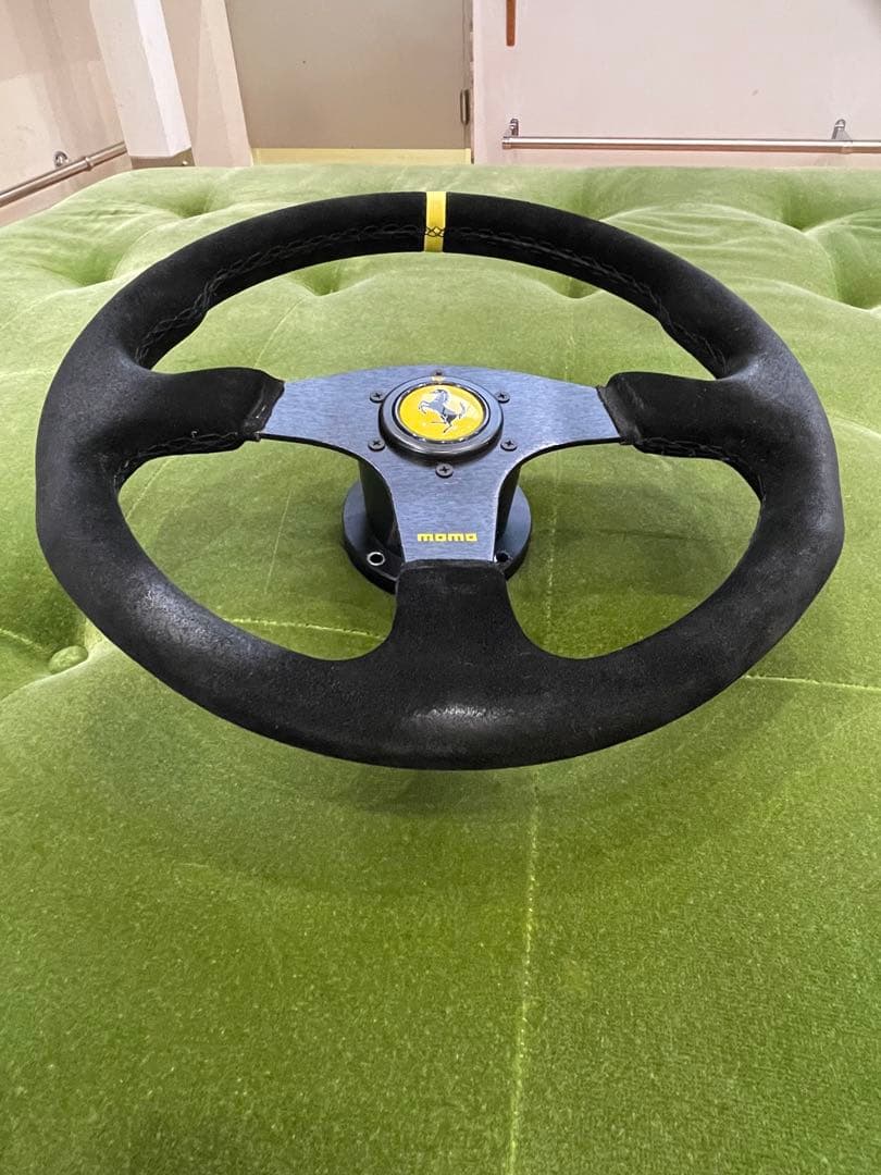 フェラーリF355外し スエード革　ステアリング&ボス付き　美品！