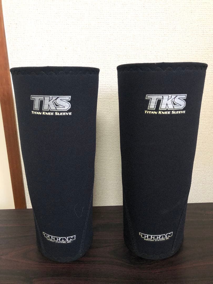 TITAN TKS ニースリーブ Mサイズ