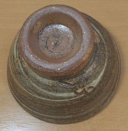 人間国宝 金城次郎 ぐい呑 栞 共箱 美品 やちむん 壺屋焼 壷屋焼 紐付箱