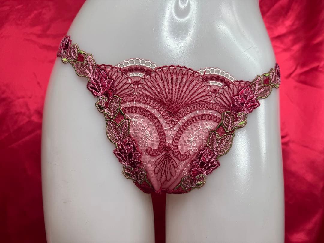 サルート　18グループ 愛人　キャミL&ソングM RE 店舗限定　復刻版