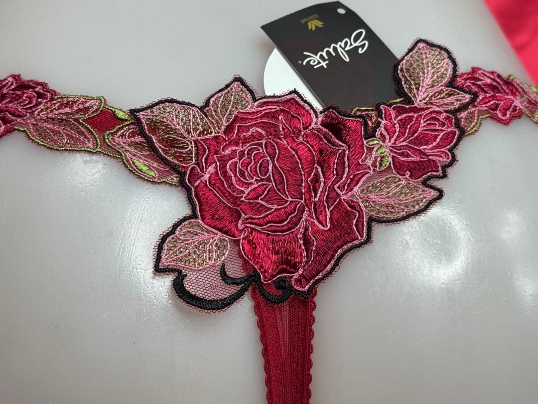 サルート　18グループ 愛人　キャミL&ソングM RE 店舗限定　復刻版