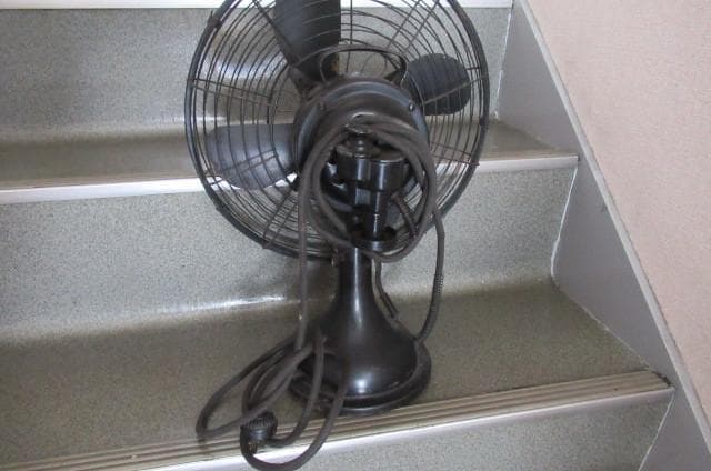 ジャンク品昭和レトロ当時物三菱797374黒扇風機4枚羽MITSUBISHI