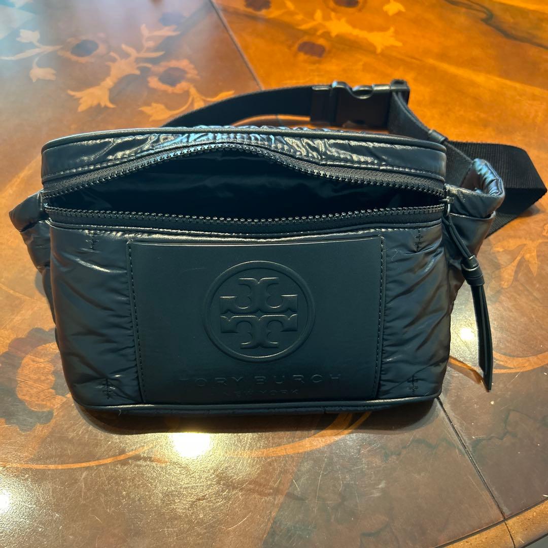 トリーバーチ　ボディバッグ