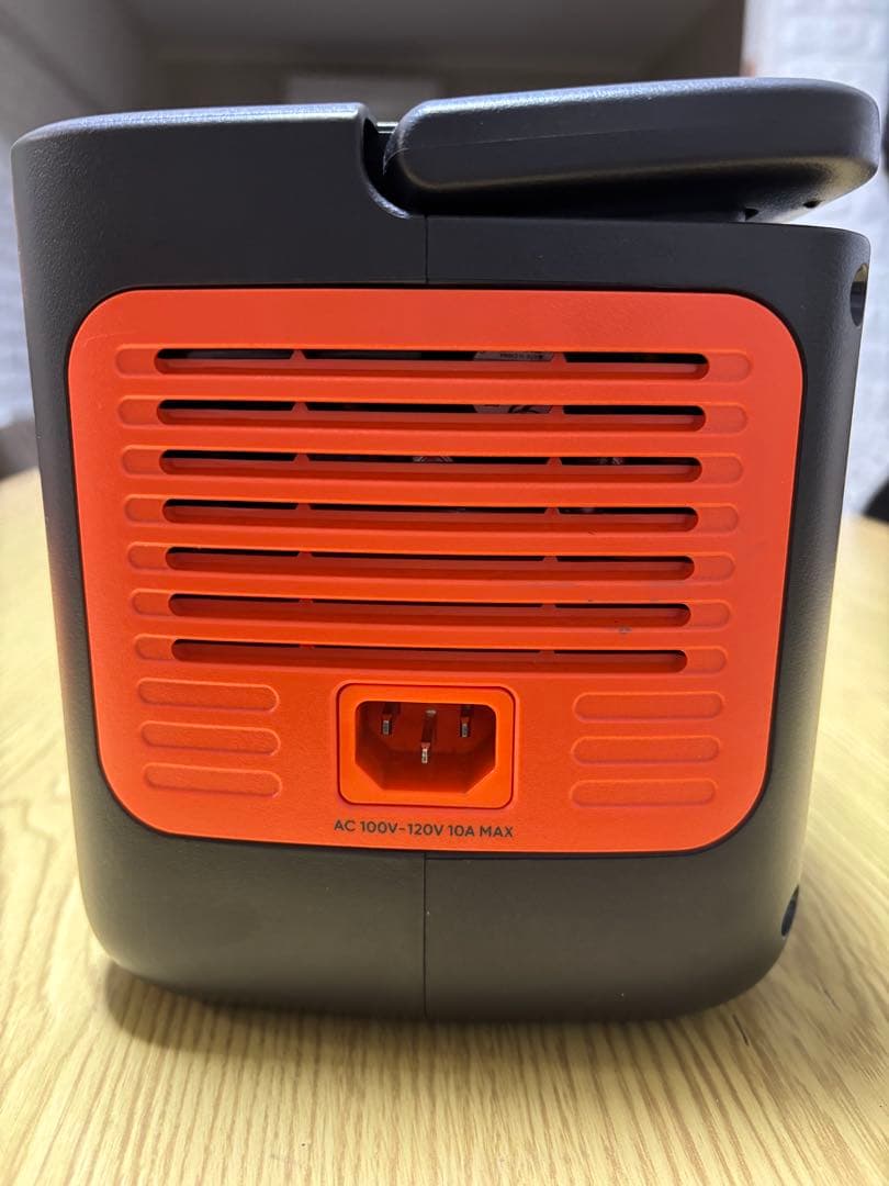 【ほぼ新品】　ジャクリ　ポータブル電源300 plus 2025年12月購入