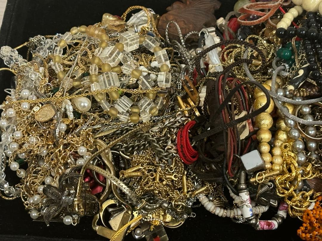 【在庫処分】イミテーションアクセサリー約2.3+3＝約5.3kgまとめ売り