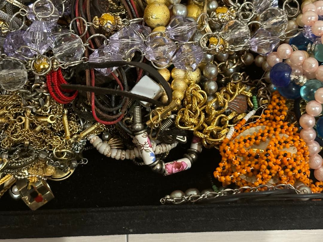 【在庫処分】イミテーションアクセサリー約2.3+3＝約5.3kgまとめ売り