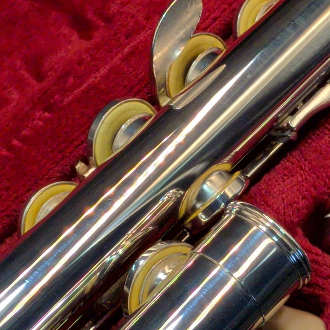 フルート　調整済　美品　ヤマハ　YFL211S（銀メッキ、Eメカ仕様）