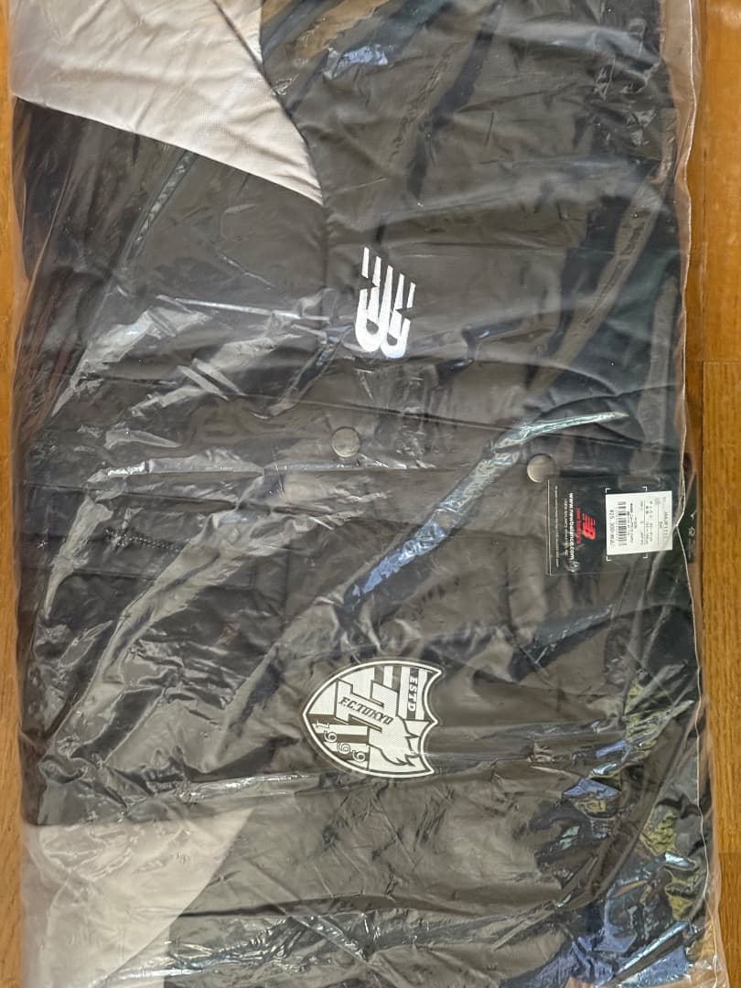 【最終値下げ】FC東京NBロングパテッドコートS ブラック【限定品】