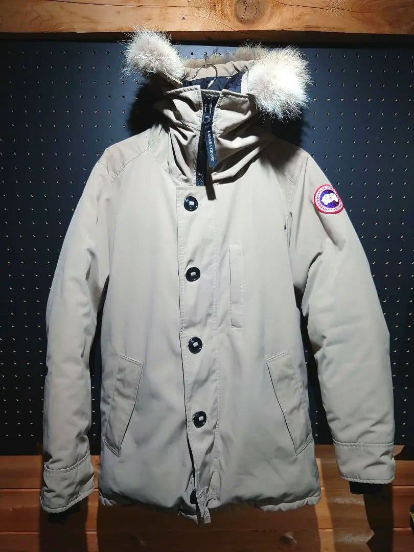 カナダグース名作「シャトーパーカ」Mサイズ