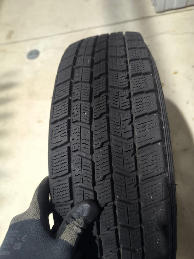 ［バリ溝]165/70R14ホイール付きスタッドレスタイヤ