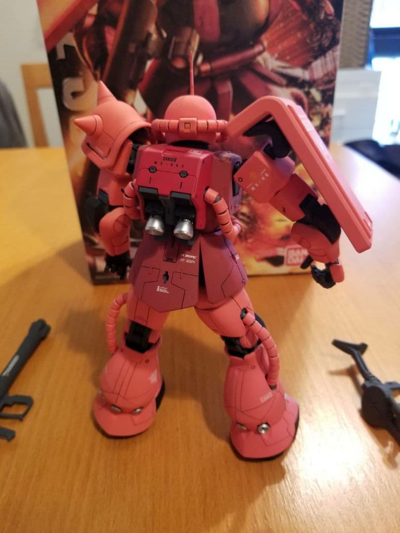 とし）MG シャア専用ザクⅡ　組立完成品