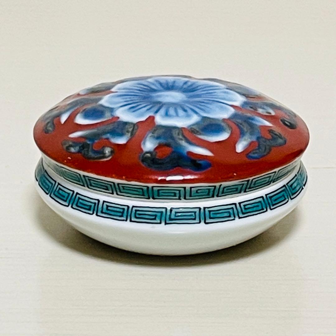 十二代 酒井田柿右衛門 唐花画 香合 共箱 茶道具 蓋物