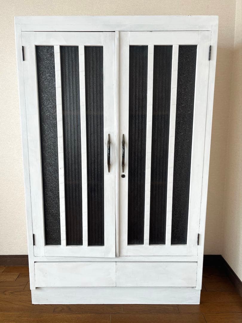 ヴィンテージ　木製キャビネット　ガラス扉