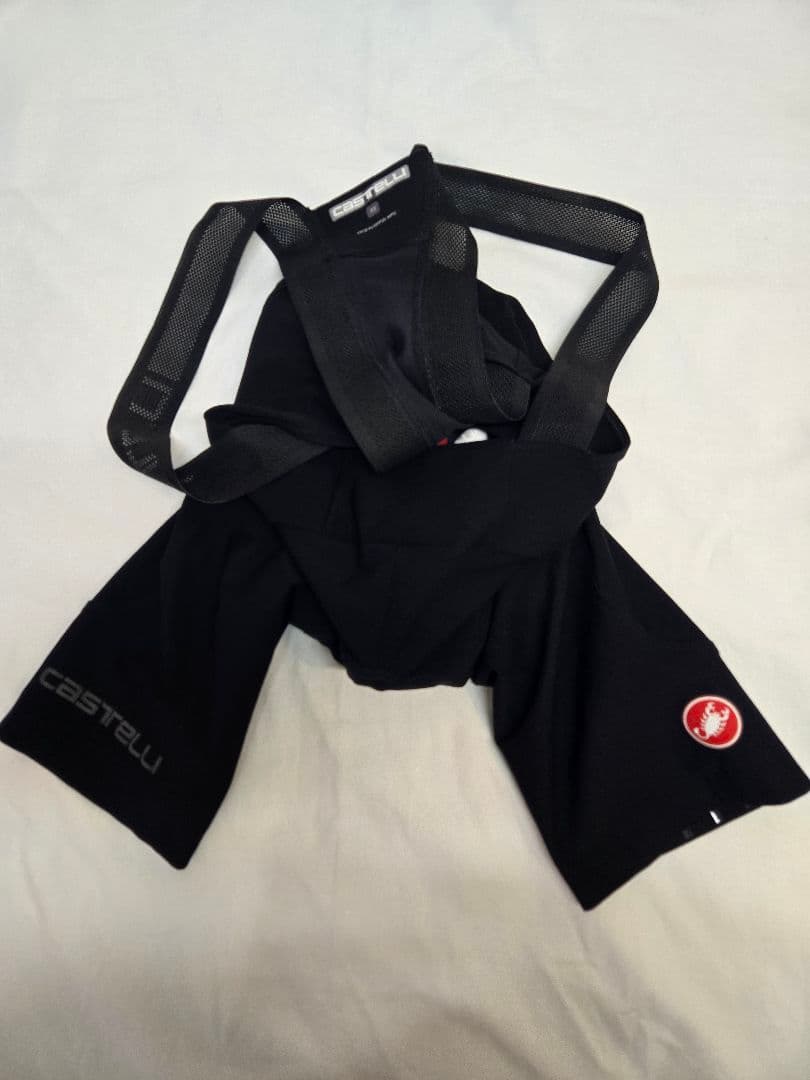 カステリ エスプレッソ ビブショーツ　Mサイズ