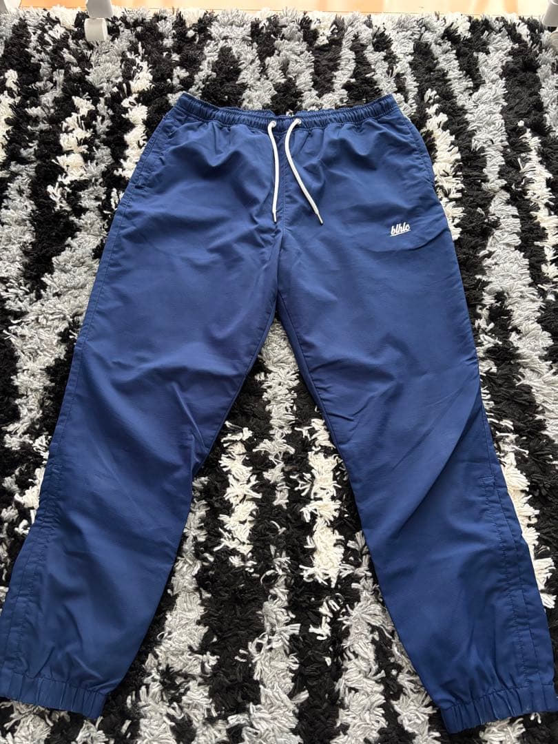 ballaholicネイビー パンツ Mサイズ