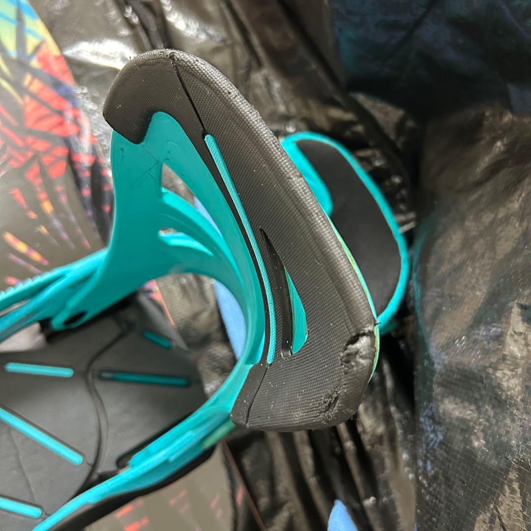 【Salomon】ビンディング付　板 wonder 139cm ホログラムS