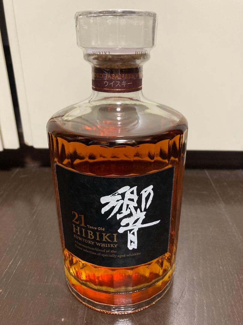 サントリー 響 21年 カートン付 ウイスキー