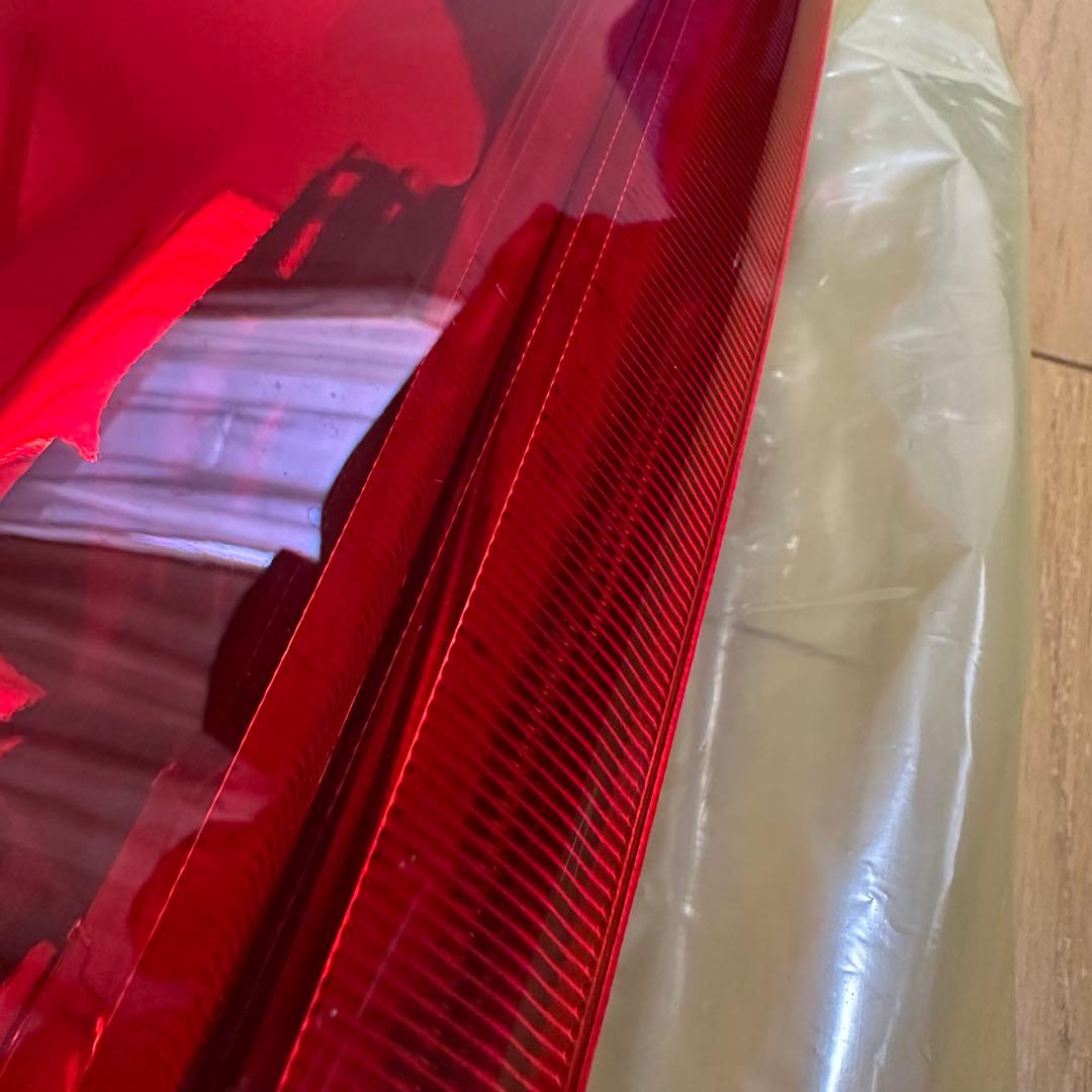 トムス　テールランプ　ハイエース　TOM’S フルLEDテールランプ