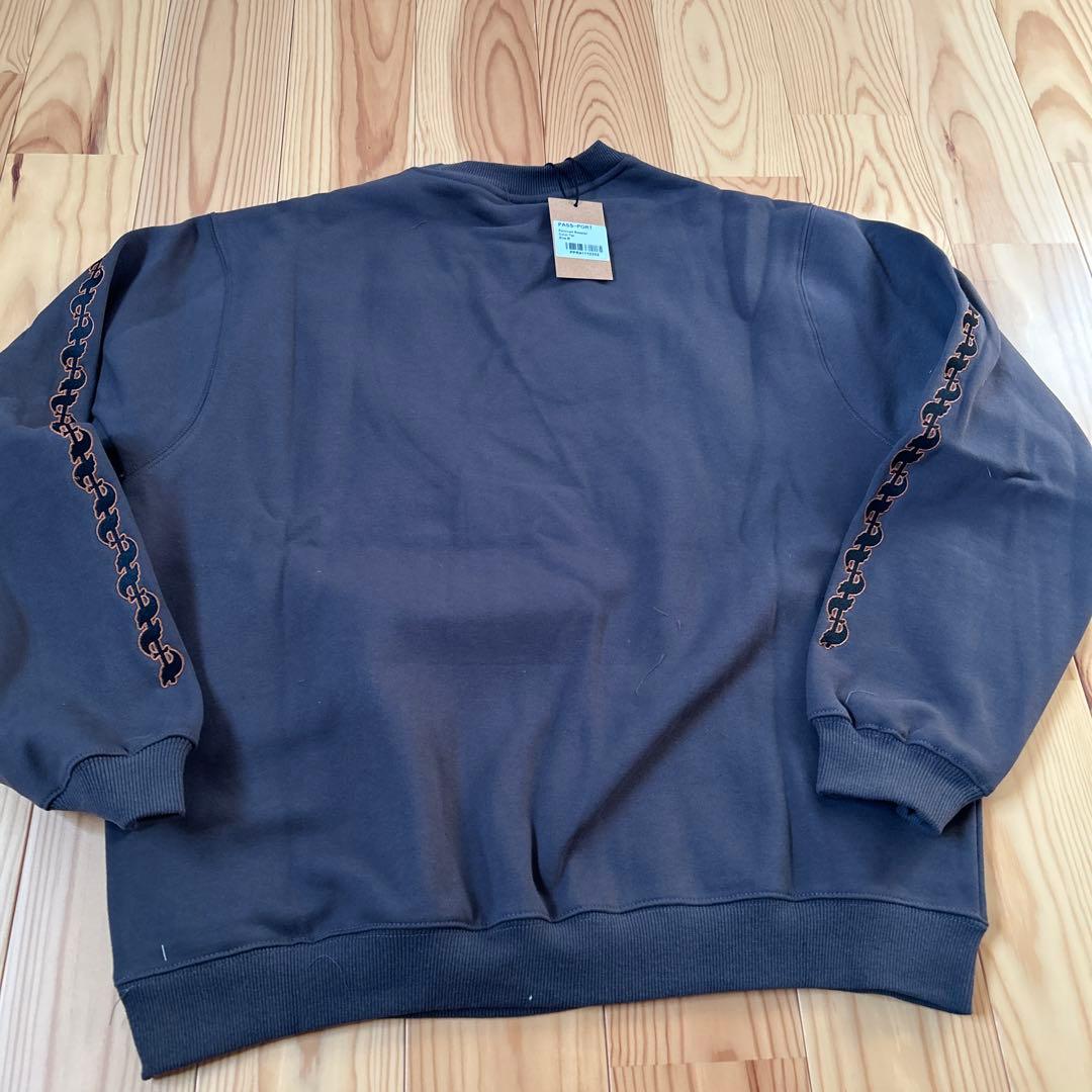 新品未使用　pass port 刺繍スウェット　ブラウン