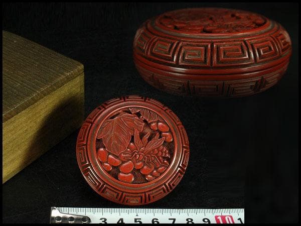 堆朱 刻果実虫 香合 漆 本堆朱保証 時代物(K-YC458)