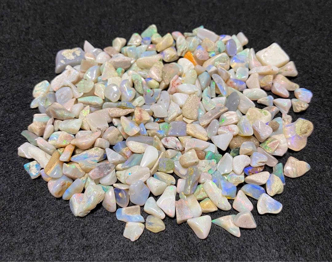 オーストラリア産？ オパールさざれ 外国産鉱物