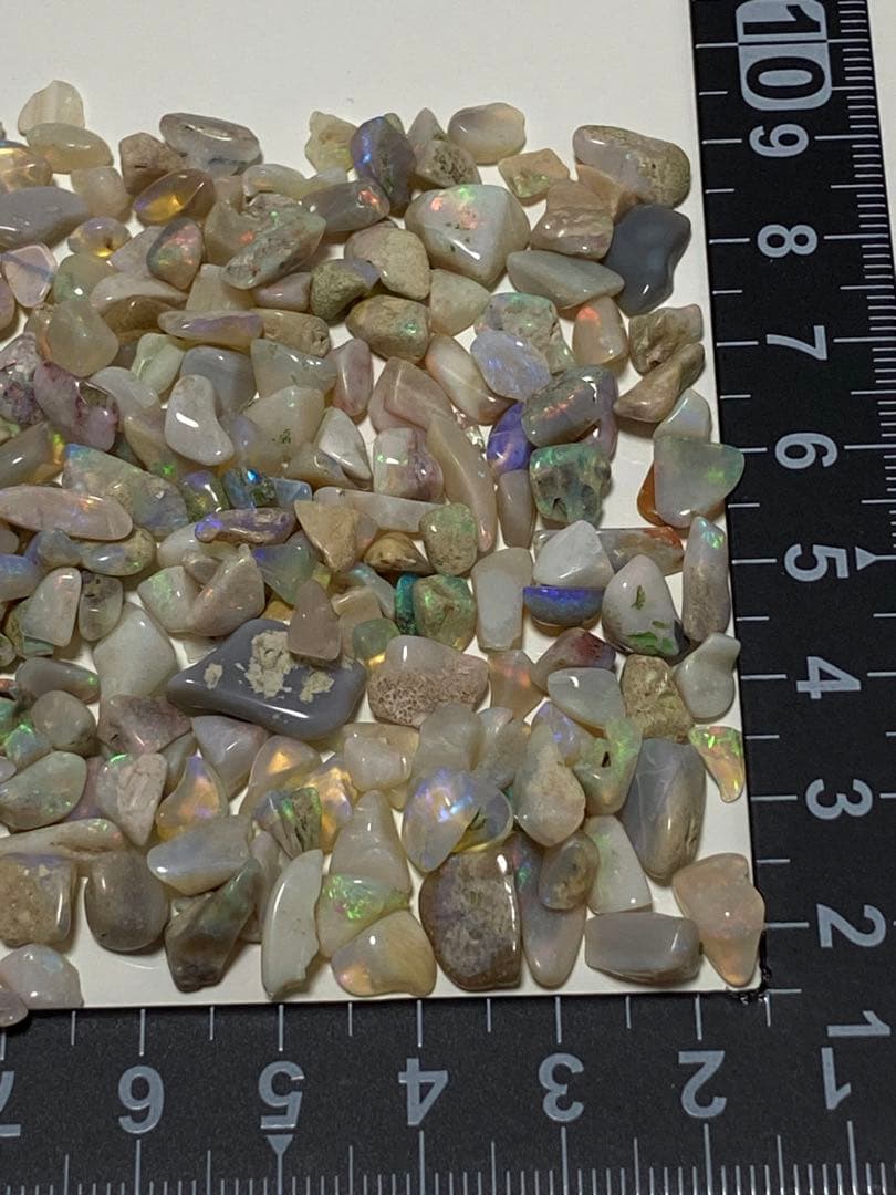 オーストラリア産？ オパールさざれ 外国産鉱物