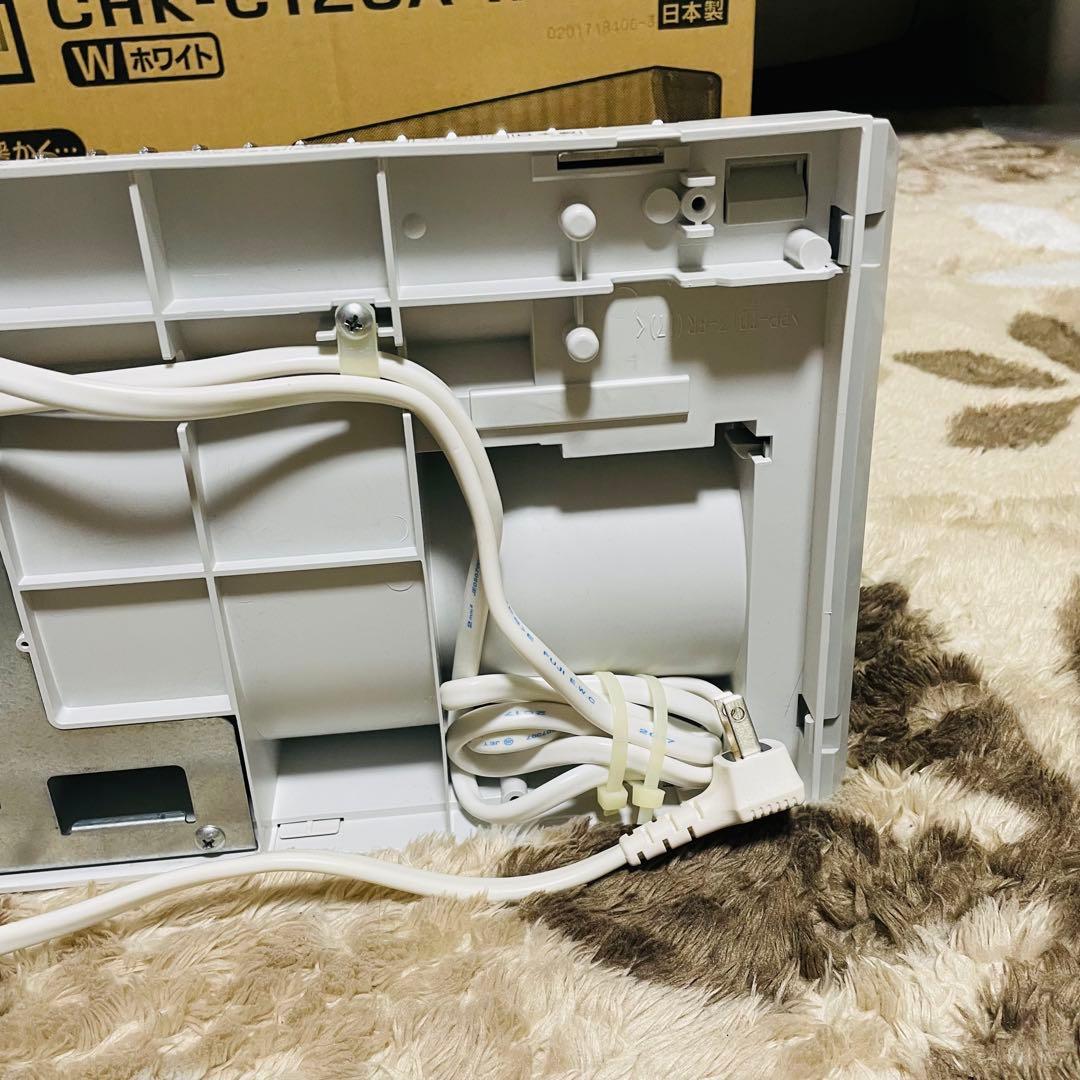 コロナ 壁掛型遠赤外線暖房機「ウォールヒート」 CORONA CHK-C126A