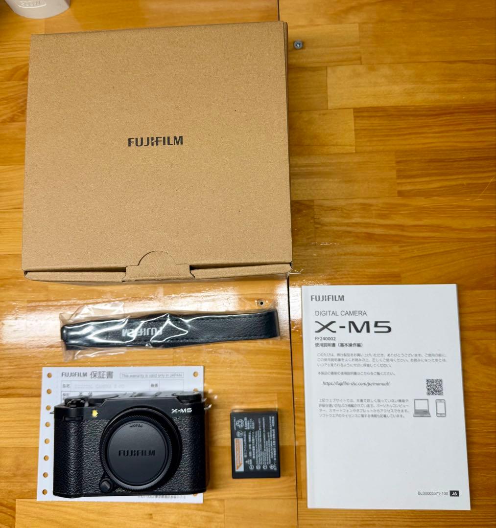 [ほぼ未使用] FUJIFILM X-M5 (ブラック)