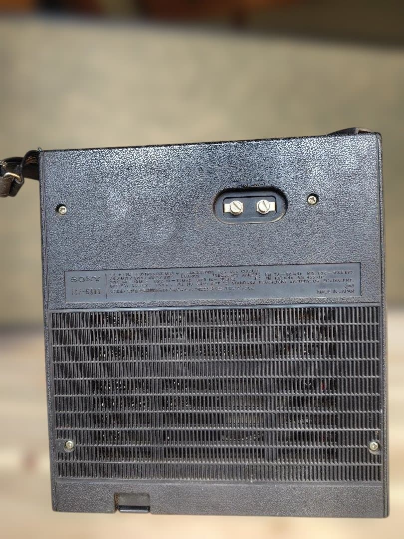 SONY ICF-5800 AM/FMラジオ受信機 （ジャンク品）