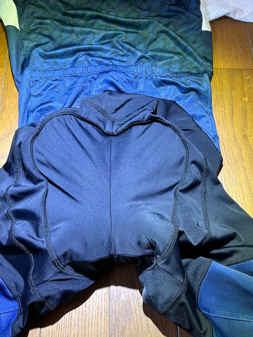 サンボルトCOMP半袖セパレートワンピース Maguro Racing