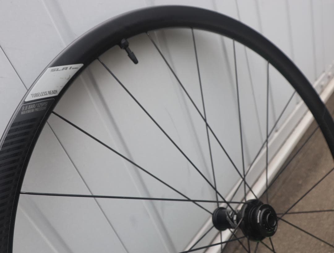 ジャイアント SLR-1 カーボンホイール　前後セット