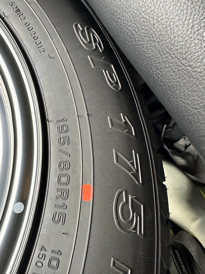 ハイエース200系純正タイヤホイール195/80R15 ダンロップ