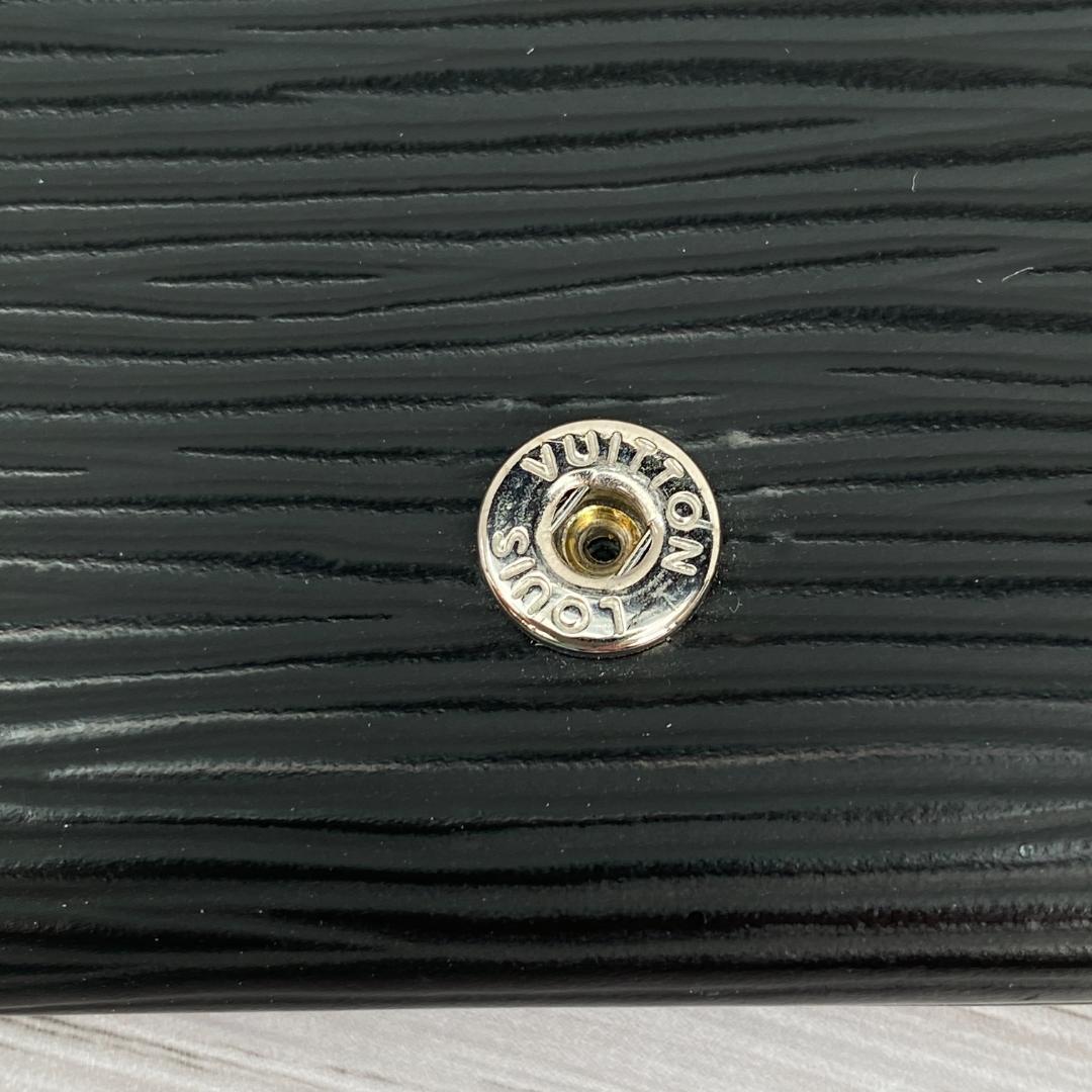 ◆Louis Vuitton ユニセックス エピレザー 名刺入れ　ブラック