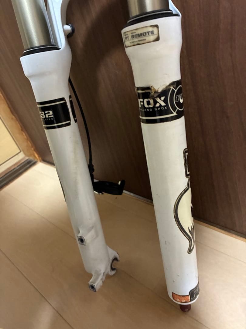 FOX 32 サスペンションフォーク 26インチ用