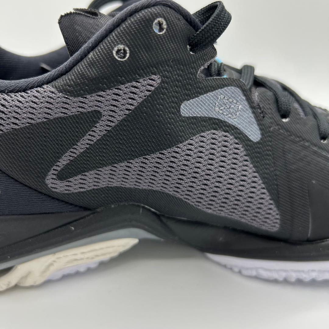 【未使用】ミズノ ウェーブライトニングZ8 バレーボールシューズ 26㎝　黒