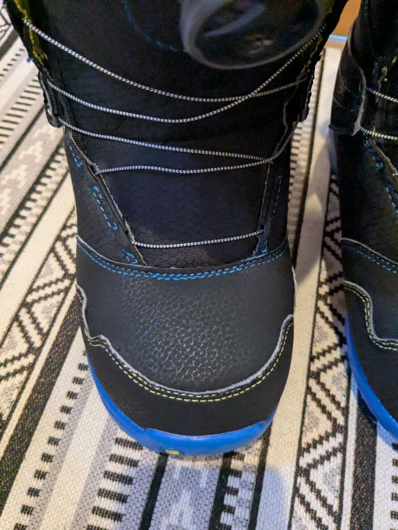 BURTON ZIPLINE YOUTHスノーボードブーツ 子ども用　25センチ