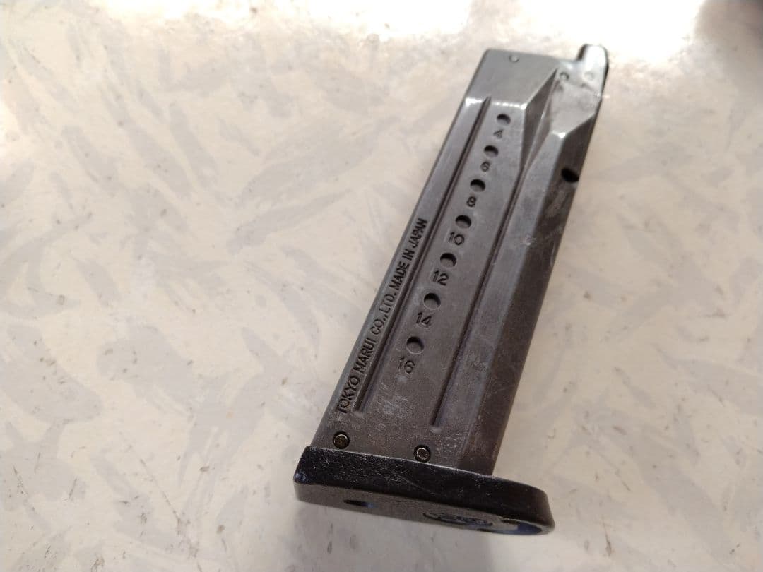 東京マルイ M&P9 Vカスタム ガスブローバック　中古品