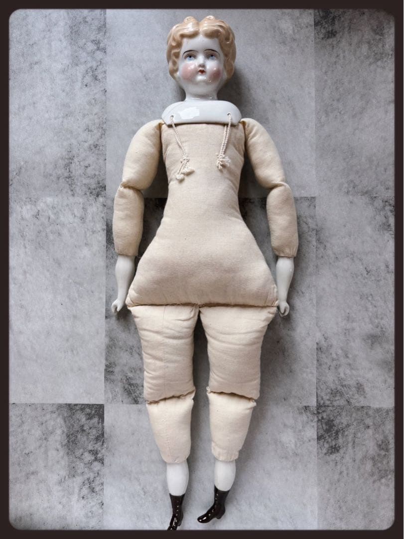 アンティーク　 ブロンド　チャイナヘッドドール ビッグサイズ ビスクドール