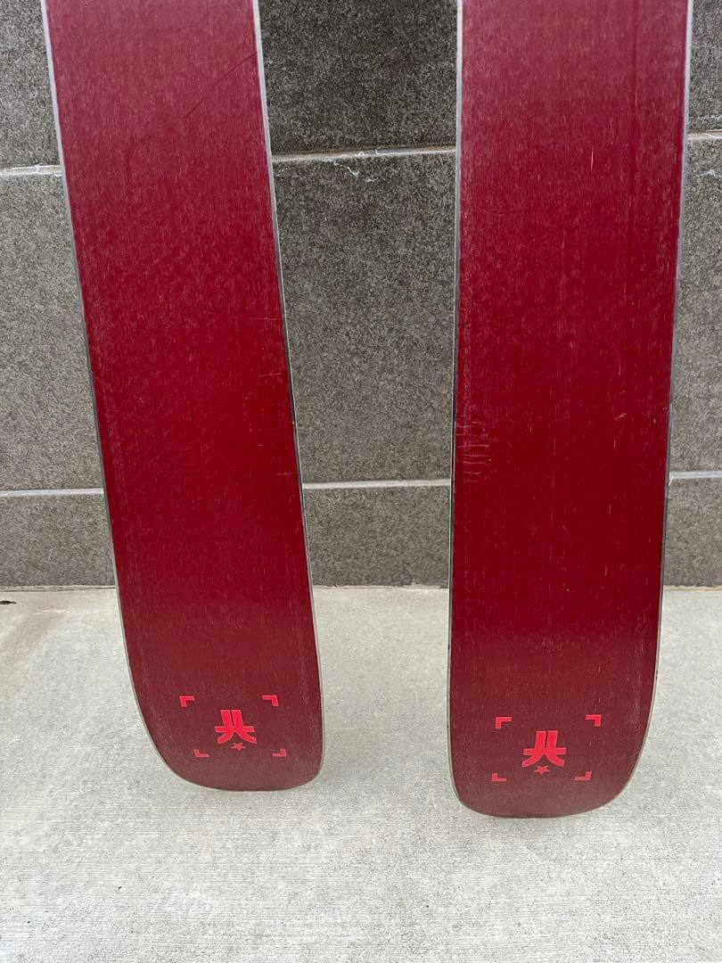 FACTION スキー板 黒 赤 アルパインビンディング付き