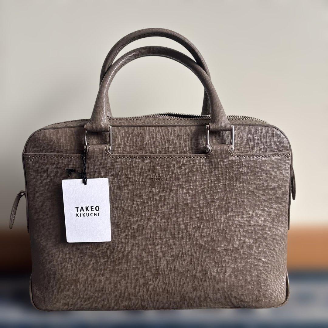 定期36,300円　タケオキクチ　レザーブリーフケース