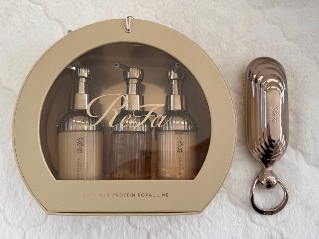 リファ　シャンプートリートメント9割➕シャンプーブラシ