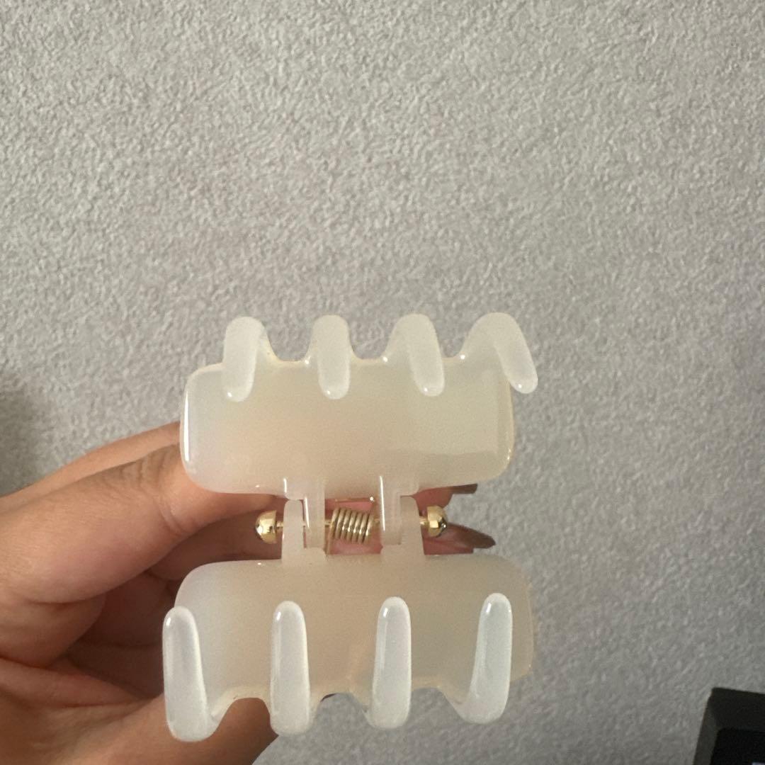 【とも様】UNDO HAIRWARE CLAW CLIP No. 2 ホワイト