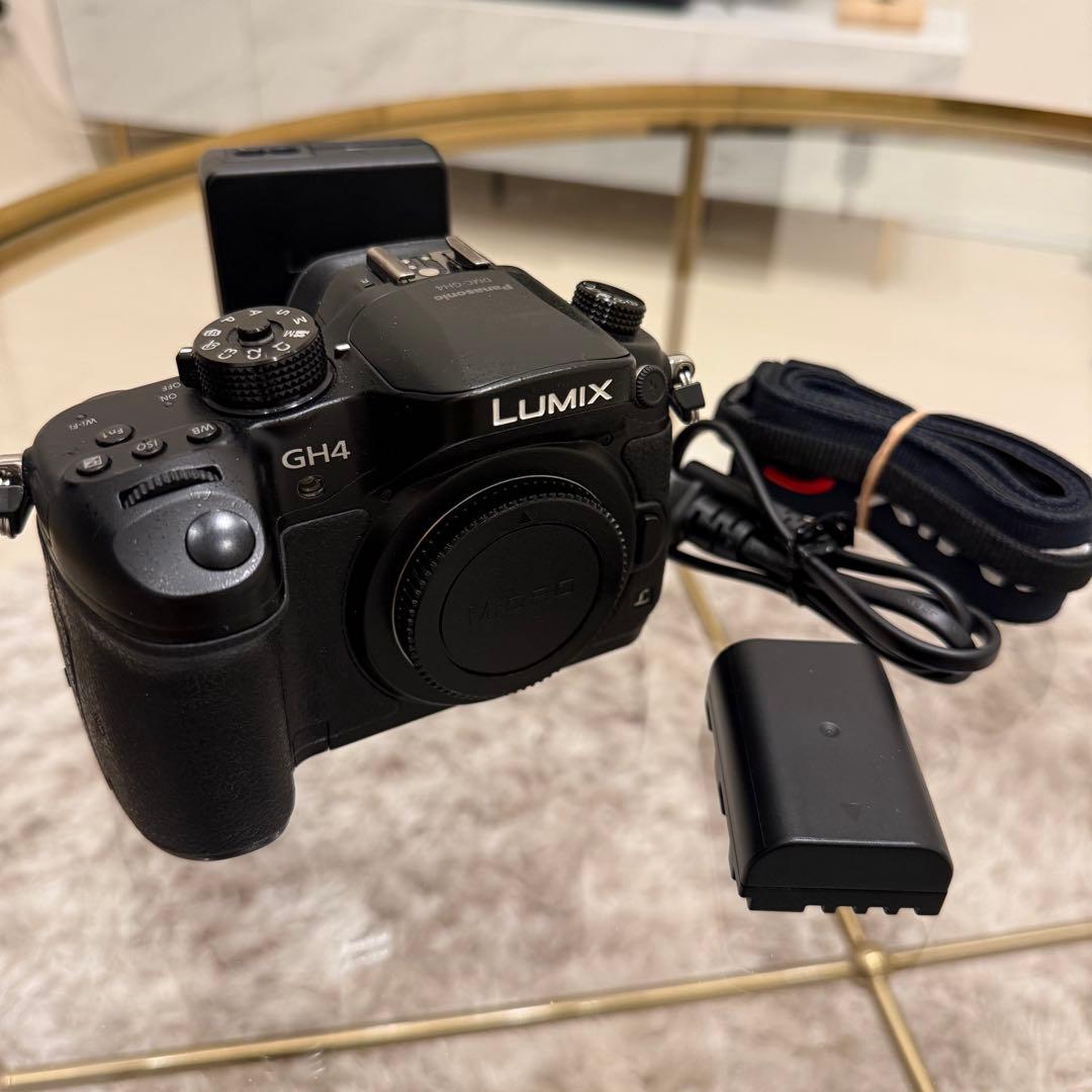 【美品】Panasonic LUMIX GH4 ミラーレス一眼カメラ