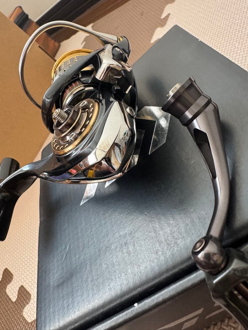 ダイワ　イグジストDaiwa EXIST 2003F-H スピニングリール