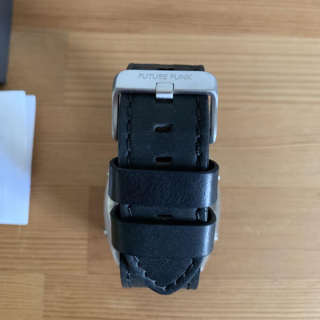 FUTURE FUNK 腕時計　FF101 シルバー　フューチャーファンク