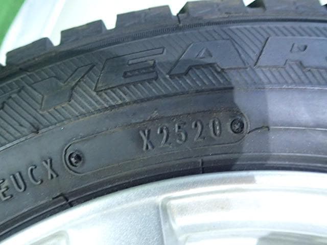 B1079【送料無料】スタッドレスタイヤ 165/65R14 4本セット