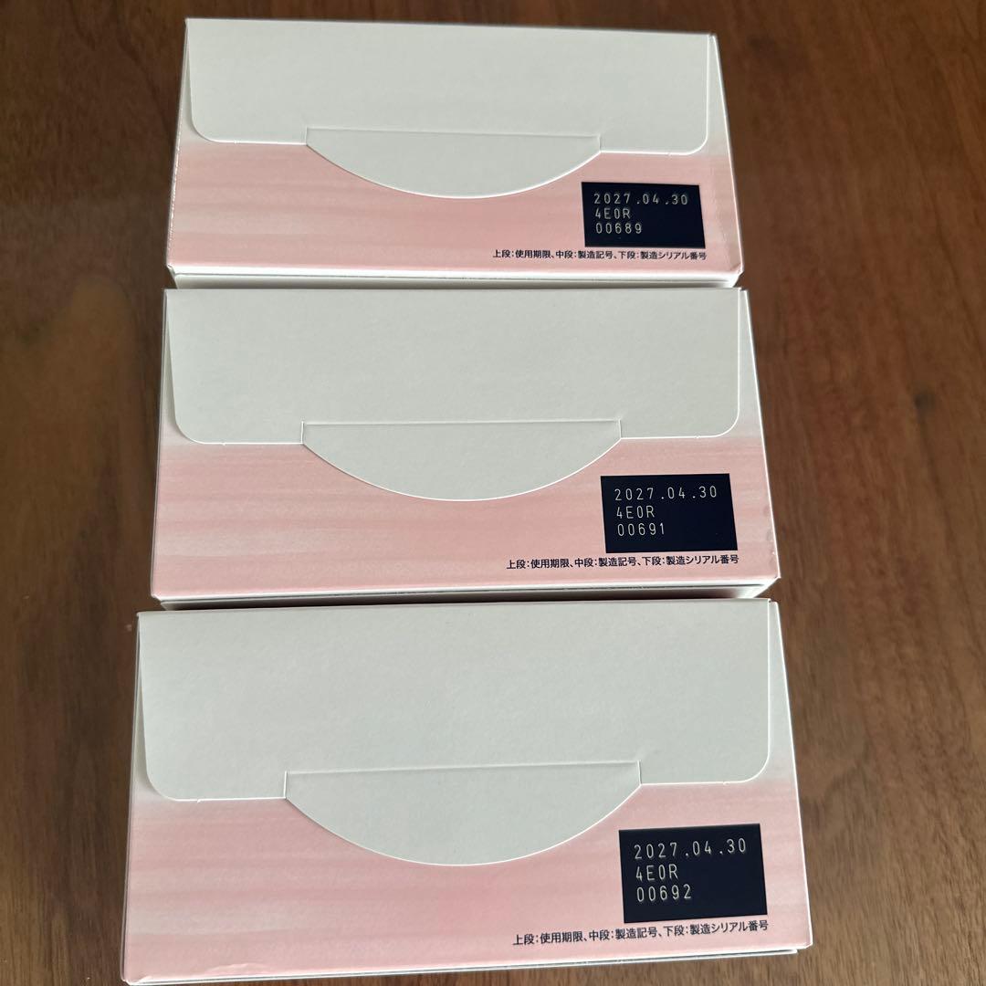 新品❗️CAC エヴィデンスパウダー3箱　おまけ付き