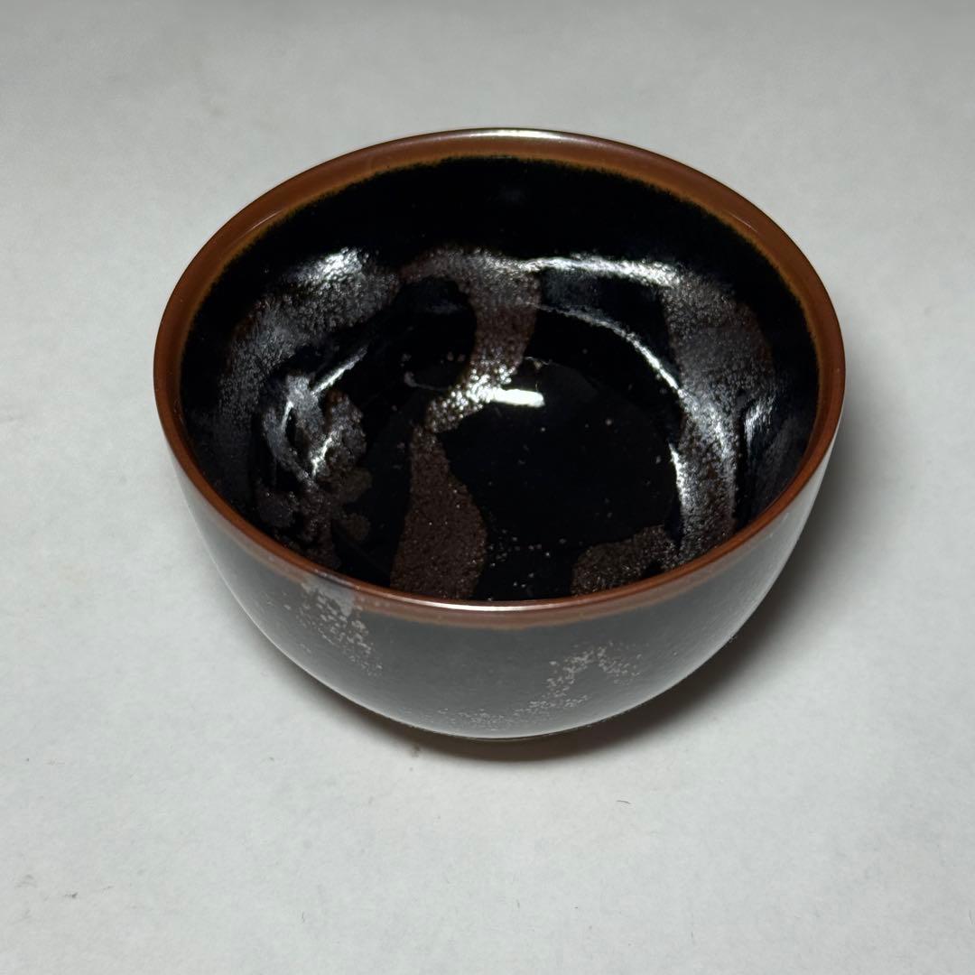 ◆文化勲章受賞作家【青木龍山】本人作 天目花紋ぐい呑 四方桟共箱・共布付 酒器◆