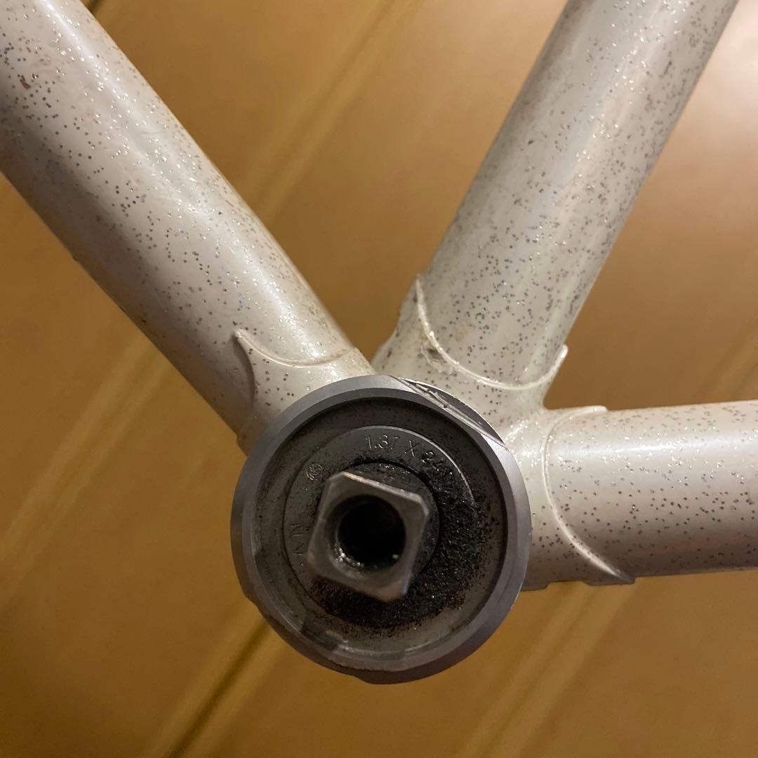 PELOTON ホワイトフレーム njs 競輪　トラックフレーム　ピスト