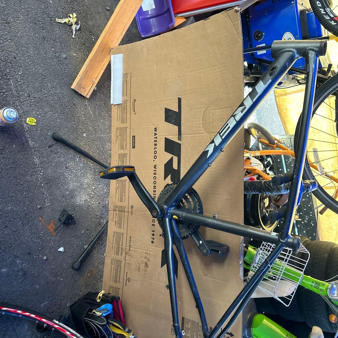 本来価格よりも激安 やや傷はあるものの、